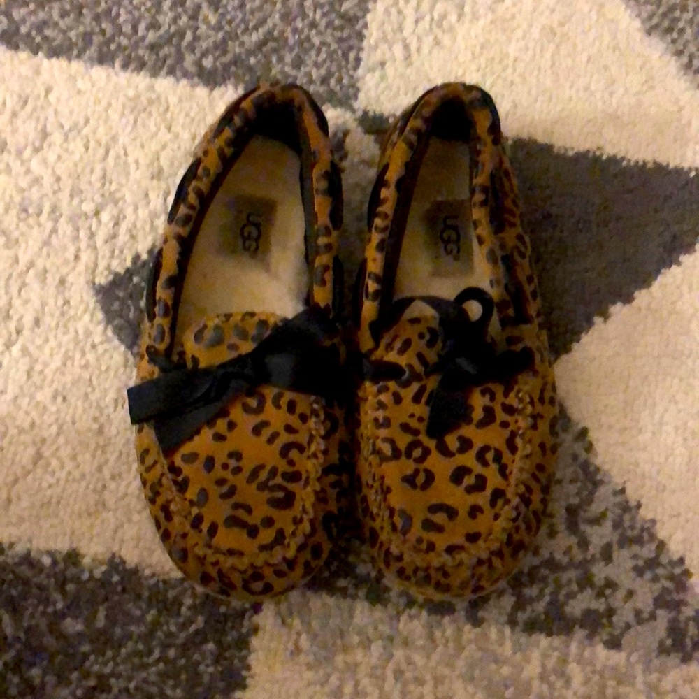 Uggs leopard print moccasins